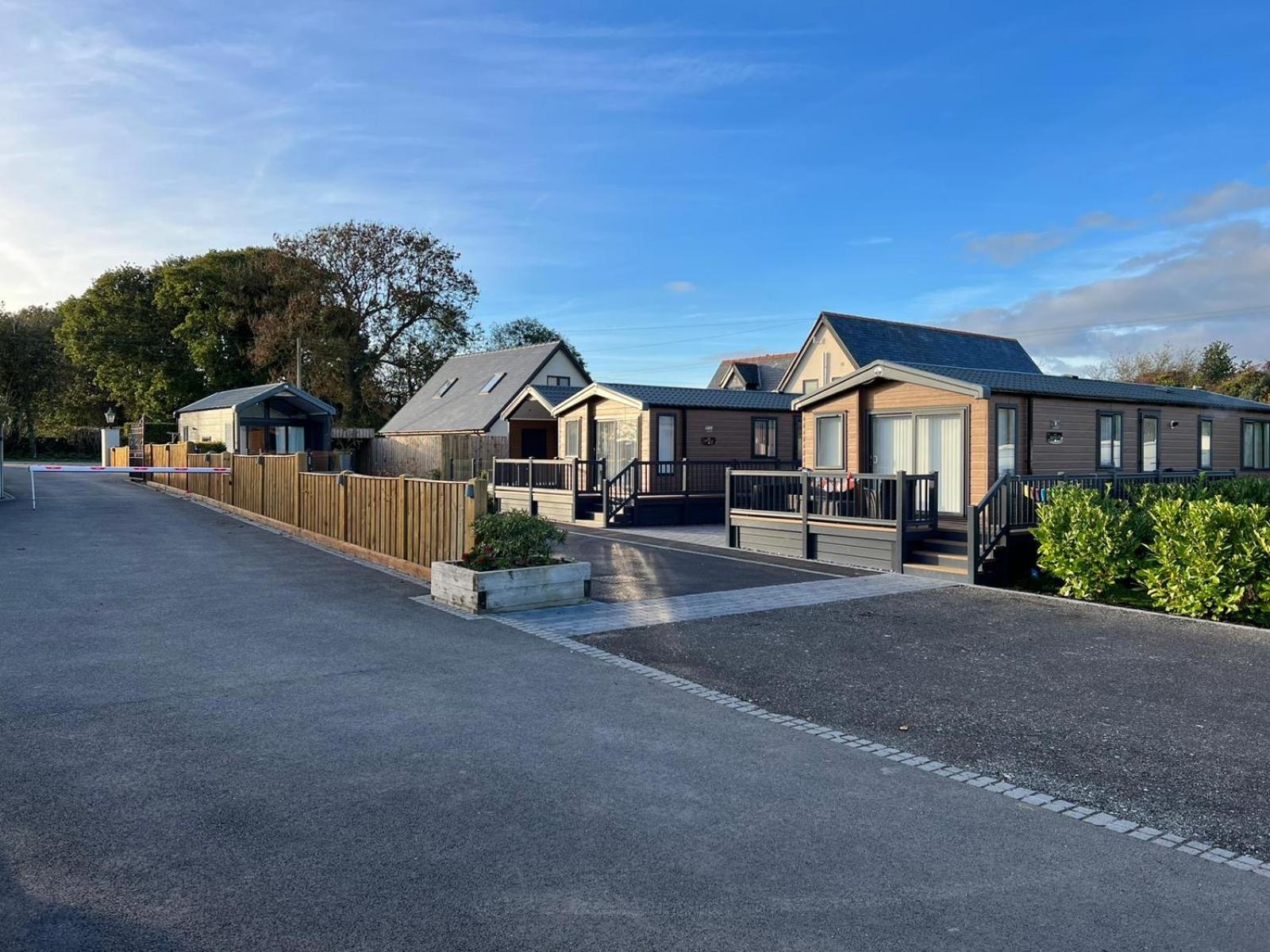 The Pods At Haulfryn Caravan Park Whitford Ngoại thất bức ảnh